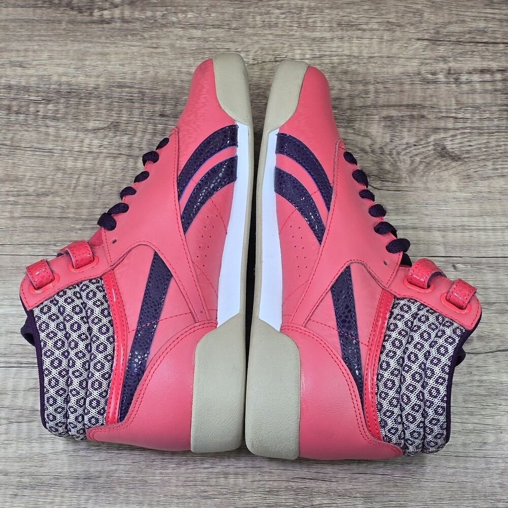 Reebok Freestyle Hi Size 5.5 Women's Size 7 Pink Purple Sneakers (V63068) NEW - Picture 5 of 10